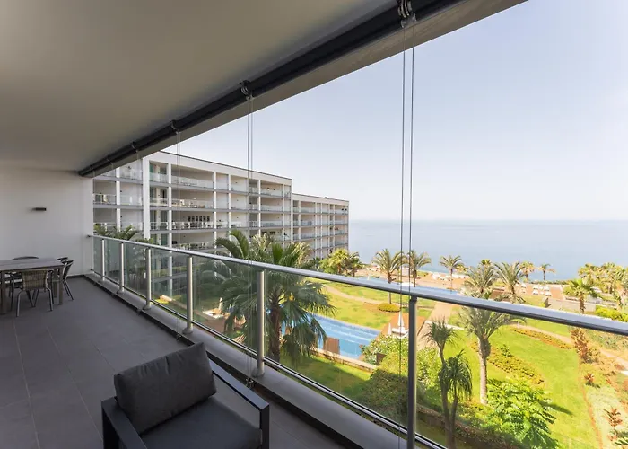 Flh Oceanfront Luxury At Madeira Palace Φουνκάλ