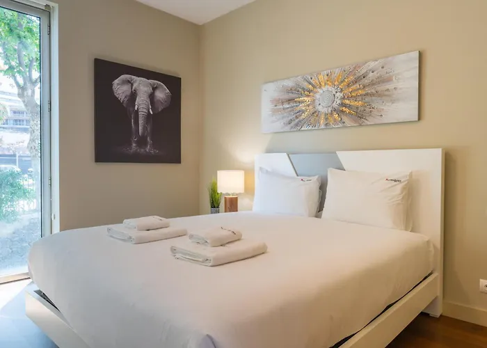 Flh Oceanfront Luxury At Madeira Palace Φουνκάλ