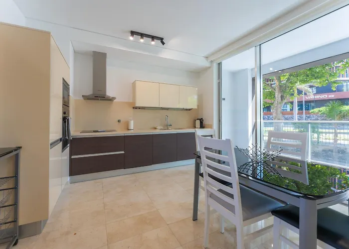 Flh Oceanfront Luxury At Madeira Palace