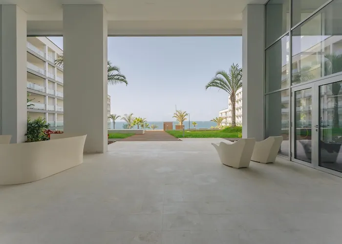 Flh Oceanfront Luxury At Madeira Palace *