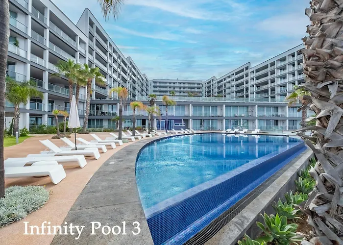 Flh Oceanfront Luxury At Madeira Palace Φουνκάλ